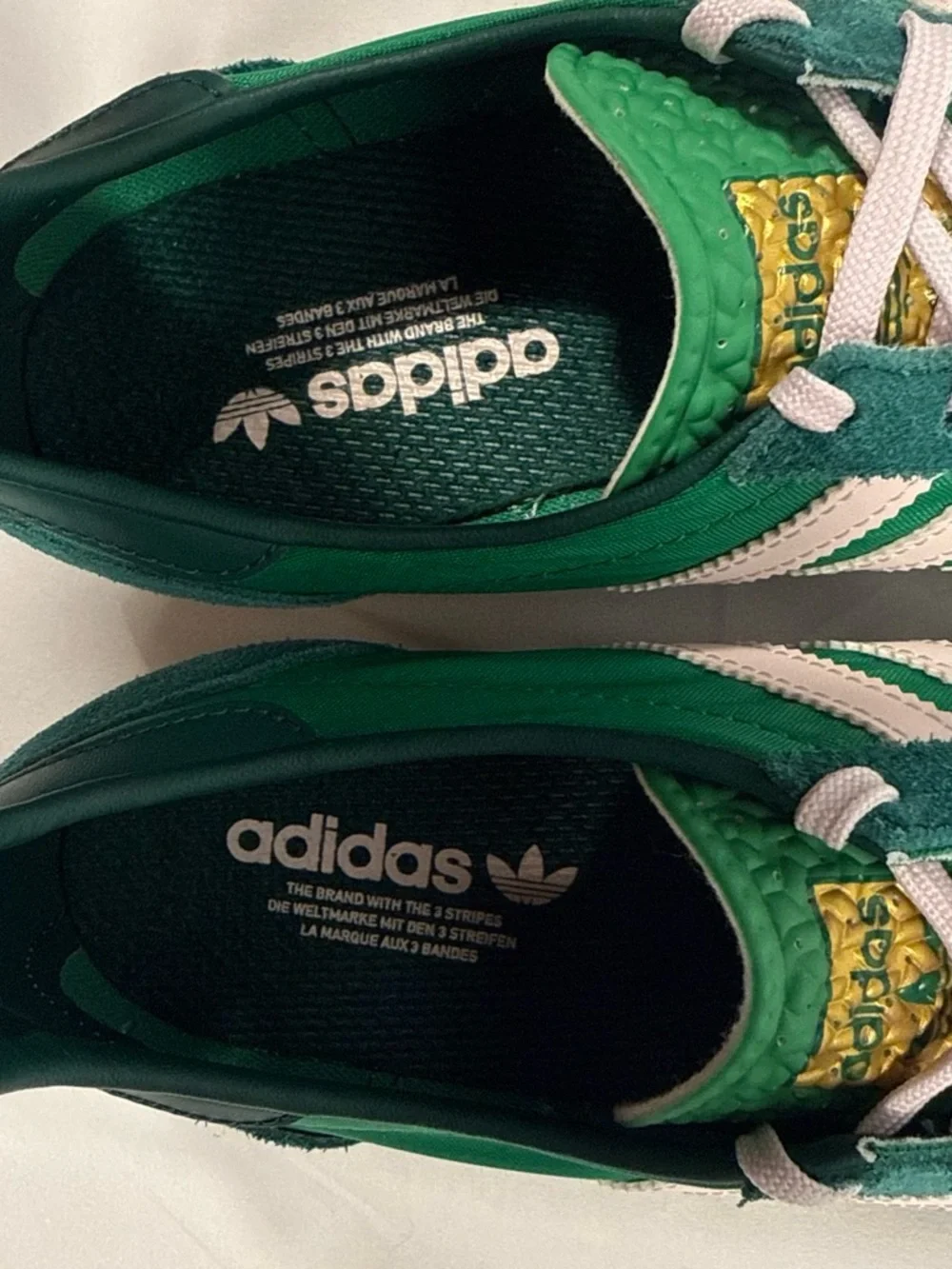 adidas SL 72 OG “Semi Green Spark” 🍀 — Women’s US 7- Worn indoors 3 hours once!